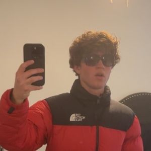 Meet your Posher, Cameron